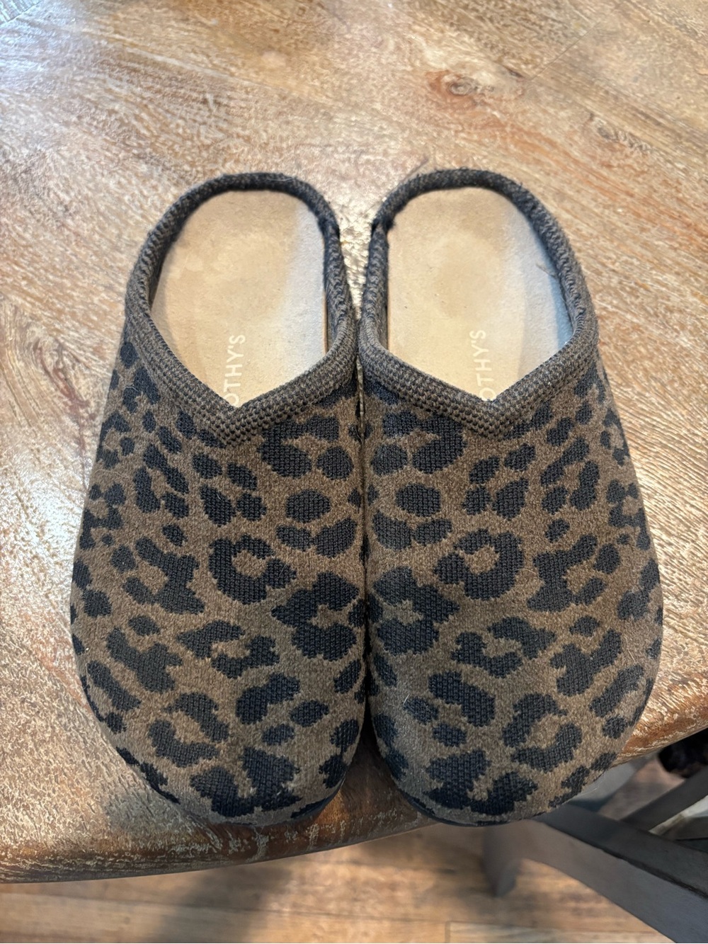 Rothy’s washable Clogs in Brown Leopard Print size 9!